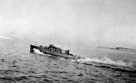Torpedo boat